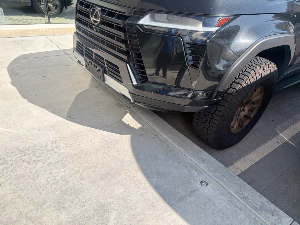 Used 2024 Lexus GX 550 AWD/4WD image 15