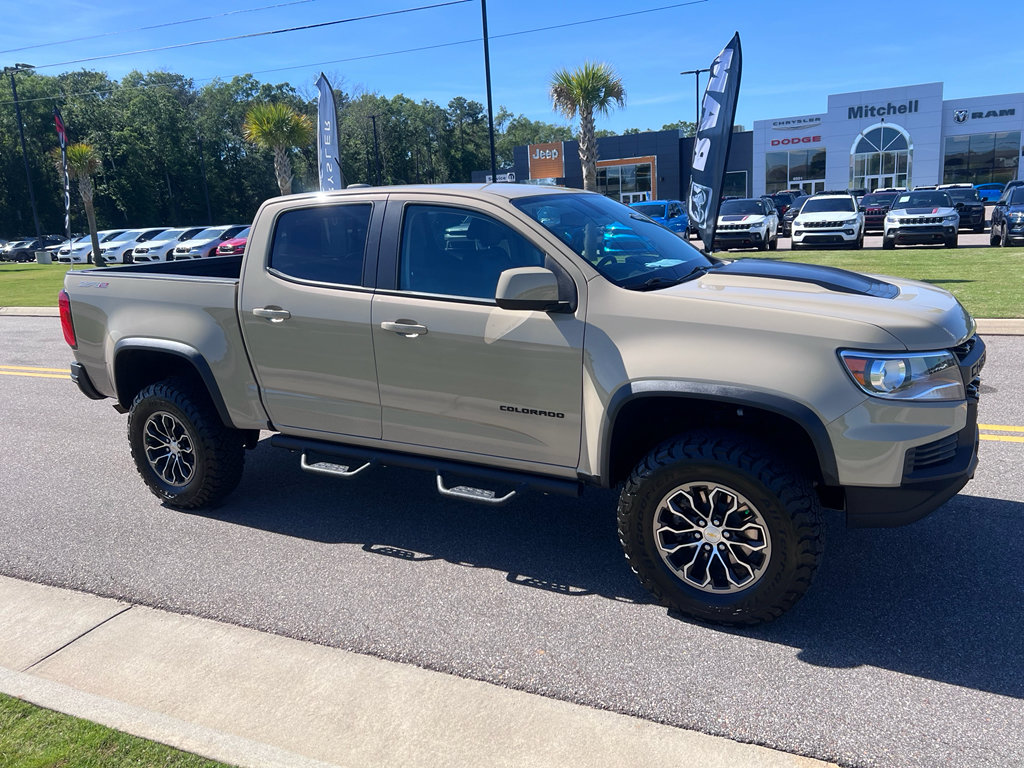 Used 2022 Chevrolet Colorado ZR2 AWD/4WD image 3