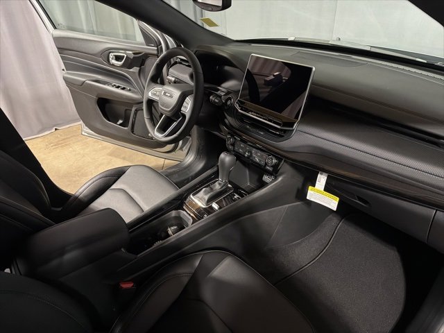 New 2026 Jeep Compass Limited w/ Sun, Sound & Navigation Group image 18
