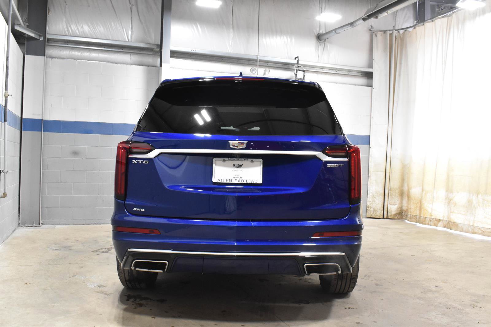 Certified 2025 Cadillac XT6 Luxury AWD/4WD image 28