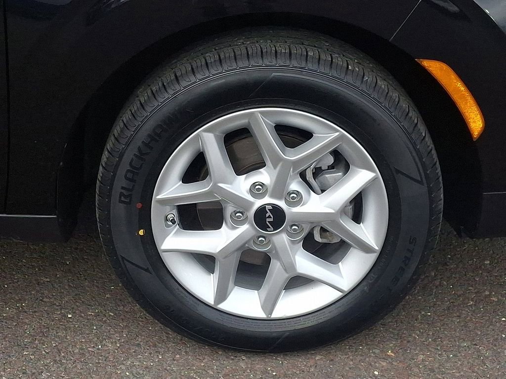 Certified 2023 Kia Soul LX w/ Option Group 015 image 9