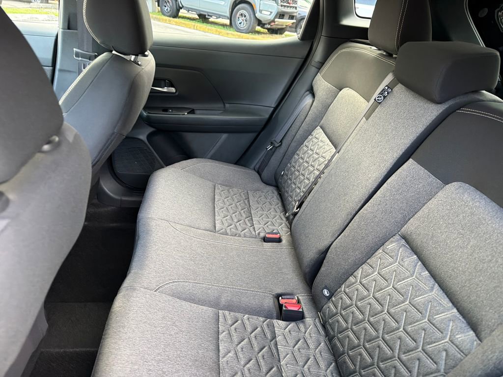 Used 2025 Nissan Kicks SV FWD image 28