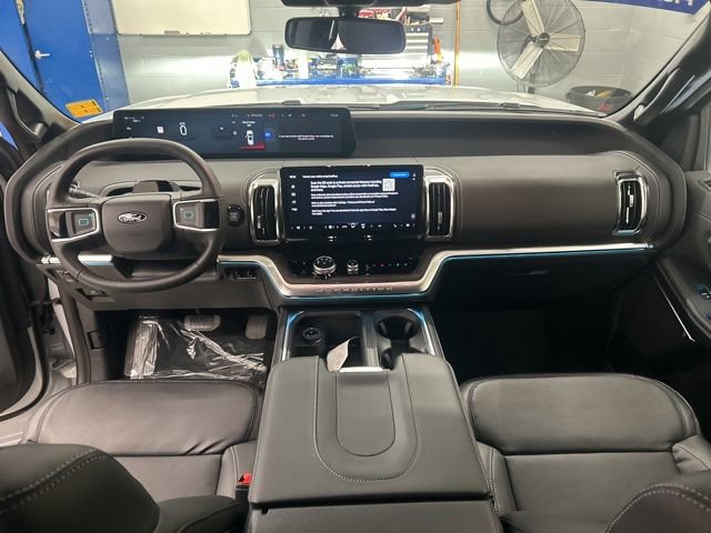 New 2026 Ford Expedition Platinum w/ Stealth Performance Package image 11
