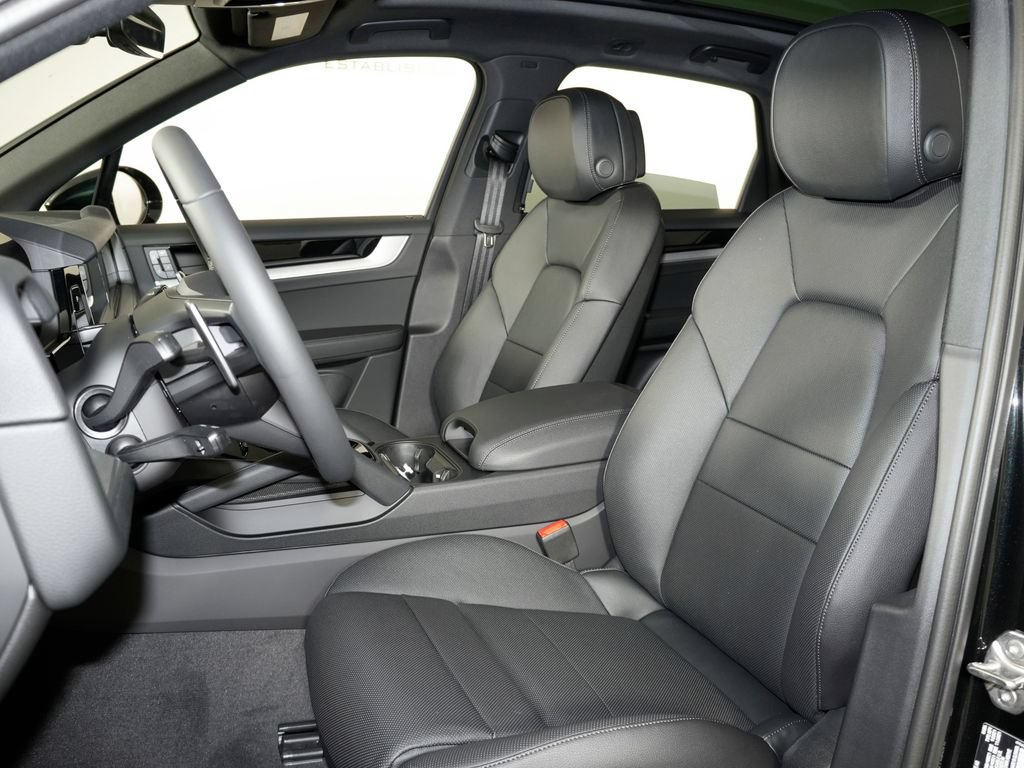 New 2026 Porsche Cayenne AWD/4WD image 5