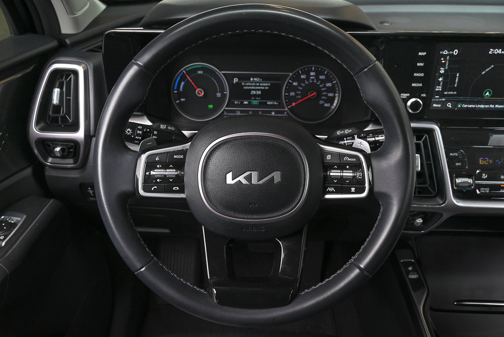 Used 2023 Kia Sorento EX AWD/4WD image 11