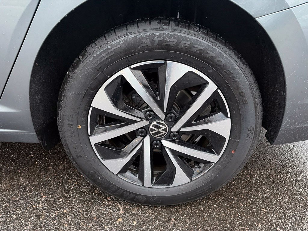 Used 2025 Volkswagen Jetta S FWD image 31