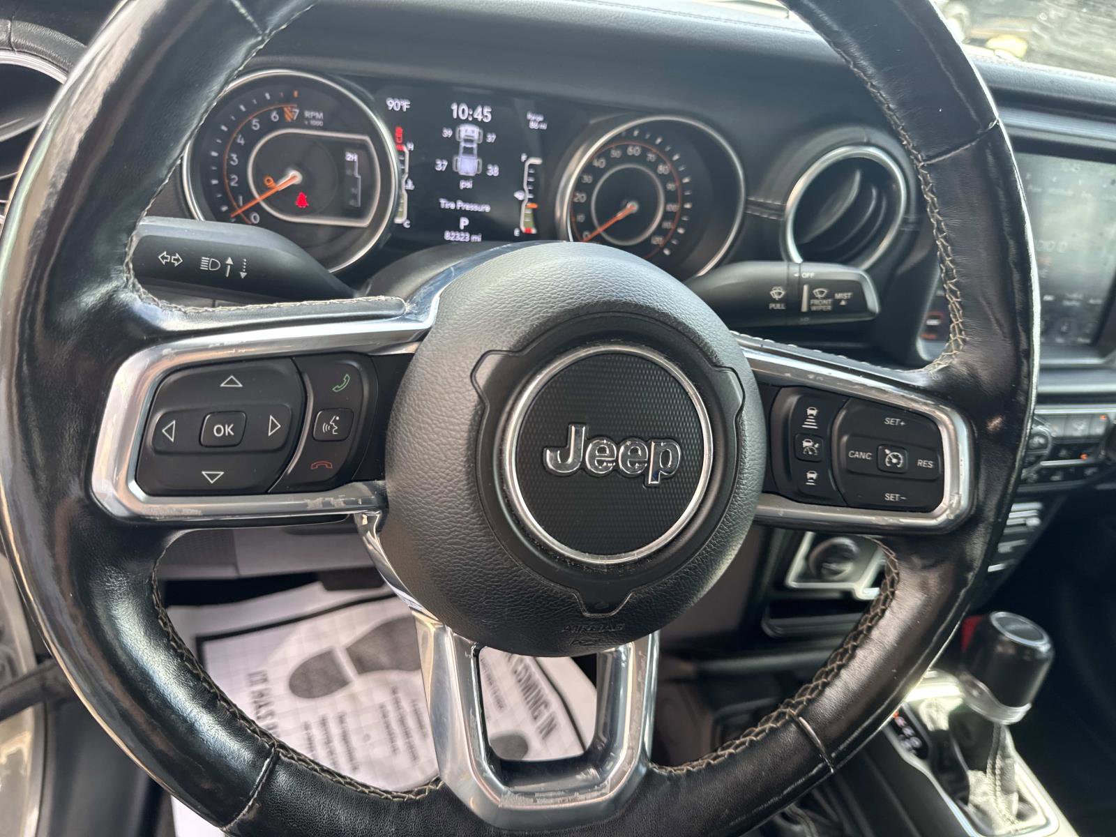 Used 2020 Jeep Gladiator Overland AWD/4WD image 21