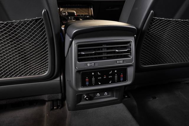Used 2024 Audi SQ8 Prestige image 26