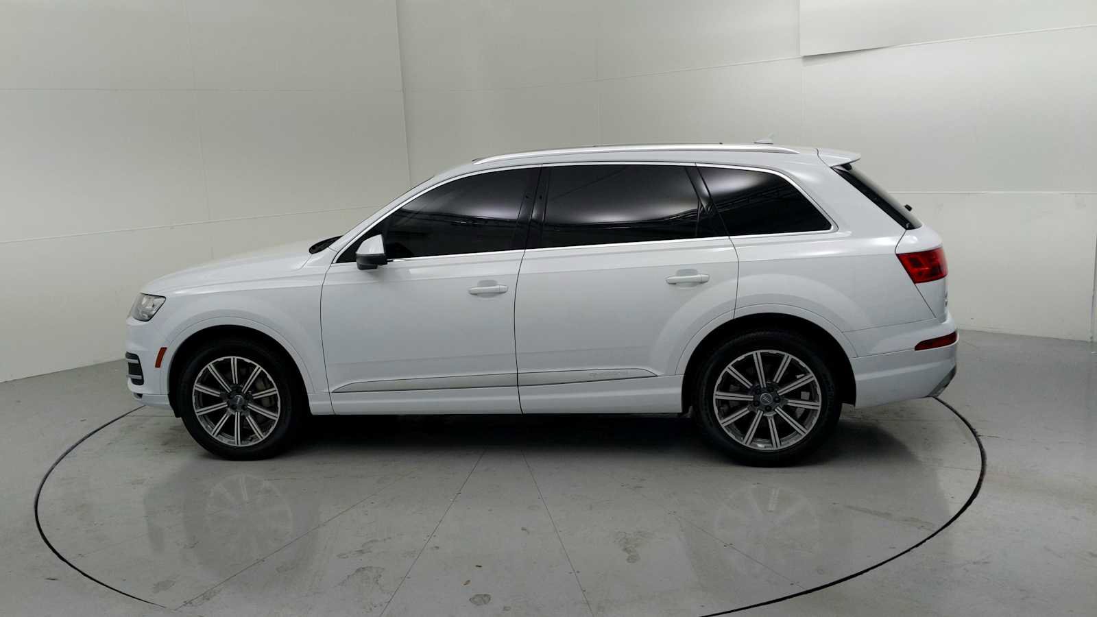 Used 2017 Audi Q7 3.0T Premium Plus AWD/4WD image 6