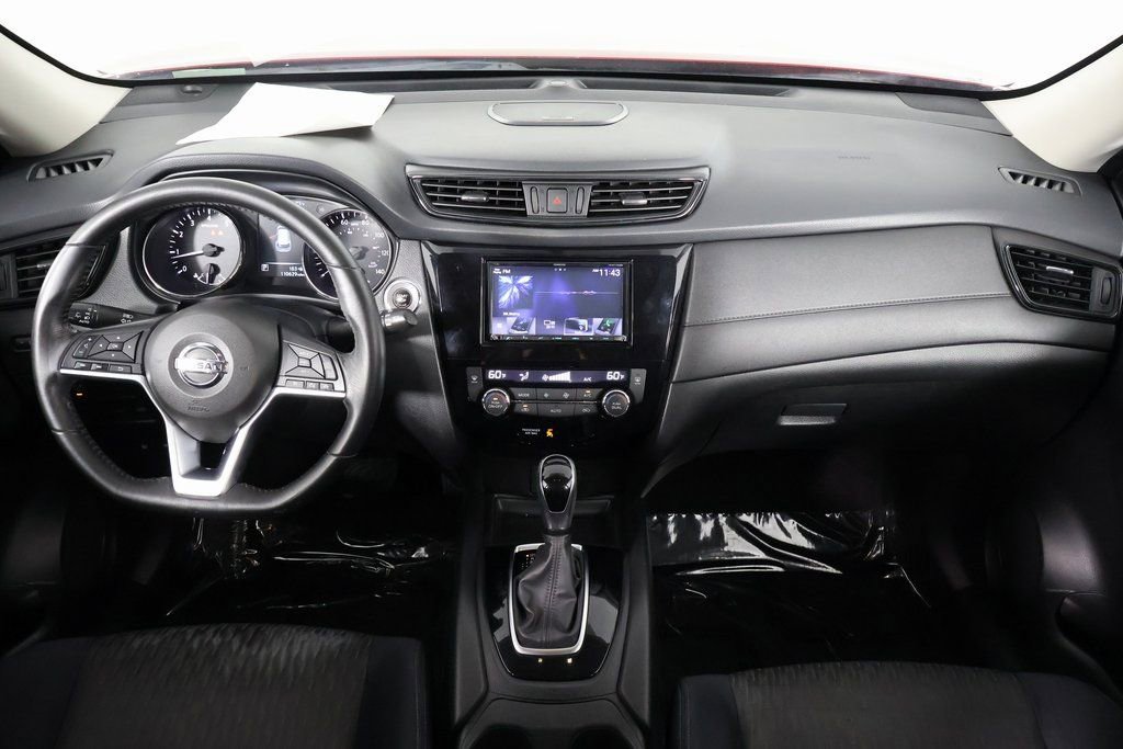 Used 2017 Nissan Rogue SV FWD image 8