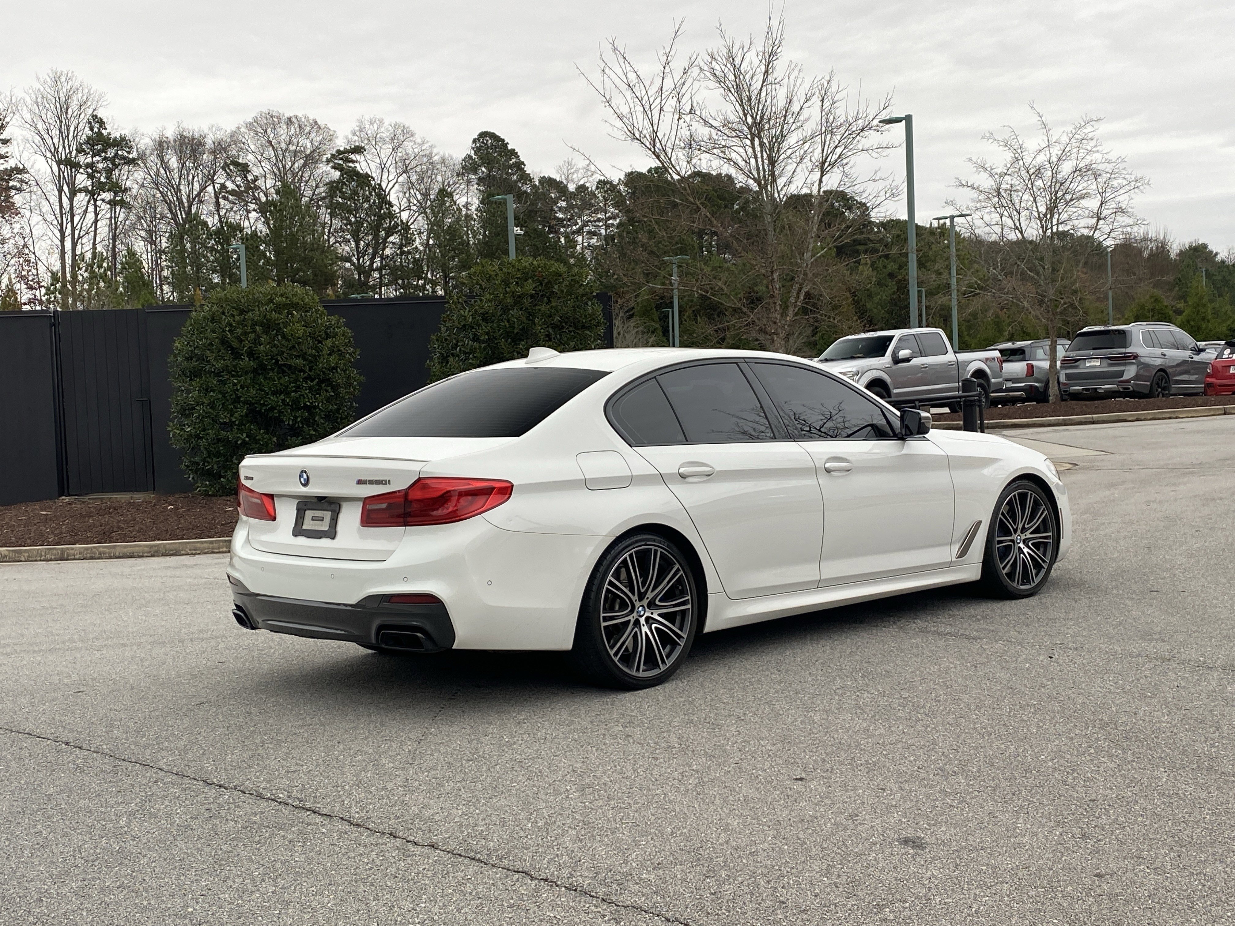 Used 2020 BMW M550i xDrive w/ Premium Package image 3