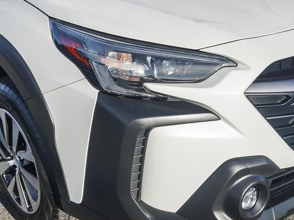Used 2025 Subaru Outback Premium AWD/4WD image 10