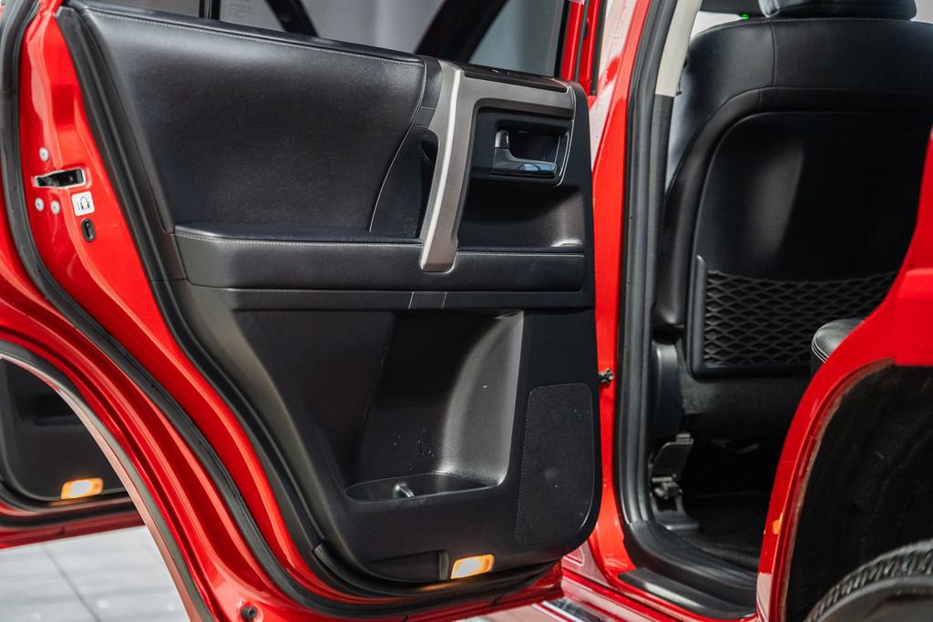 Used 2023 Toyota 4Runner Limited image 39