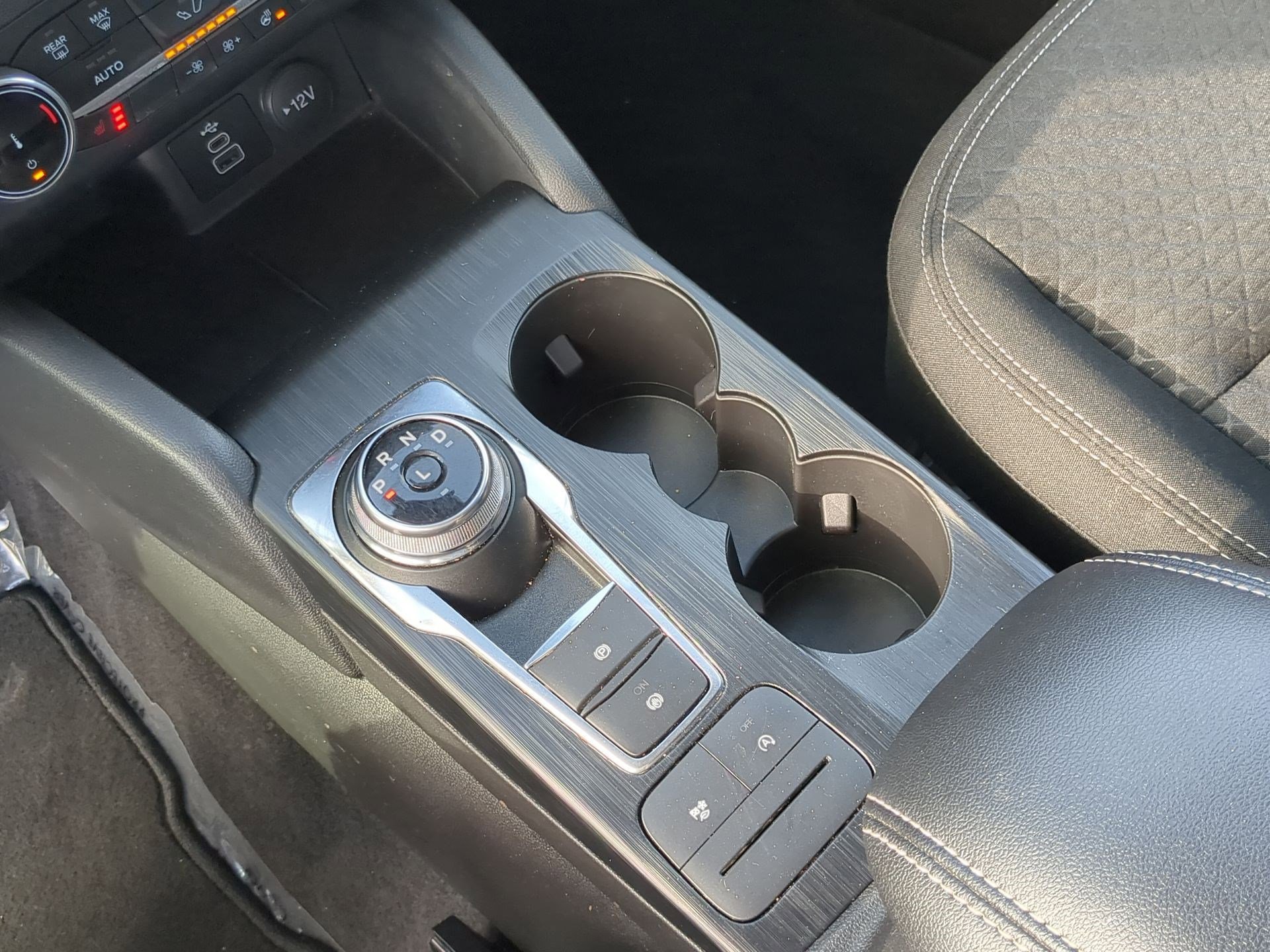 Used 2025 Ford Escape Active w/ Cold Weather Package image 19