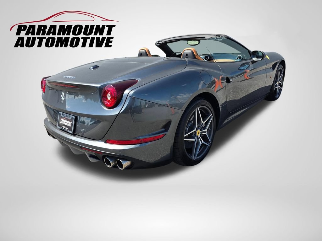 Used 2015 Ferrari California T RWD image 16
