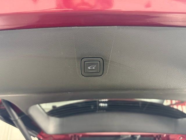 Used 2019 Chevrolet Traverse LT image 10