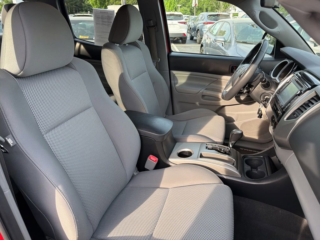 Used 2015 Toyota Tacoma 4x4 Double Cab w/ TRD Sport Package image 11