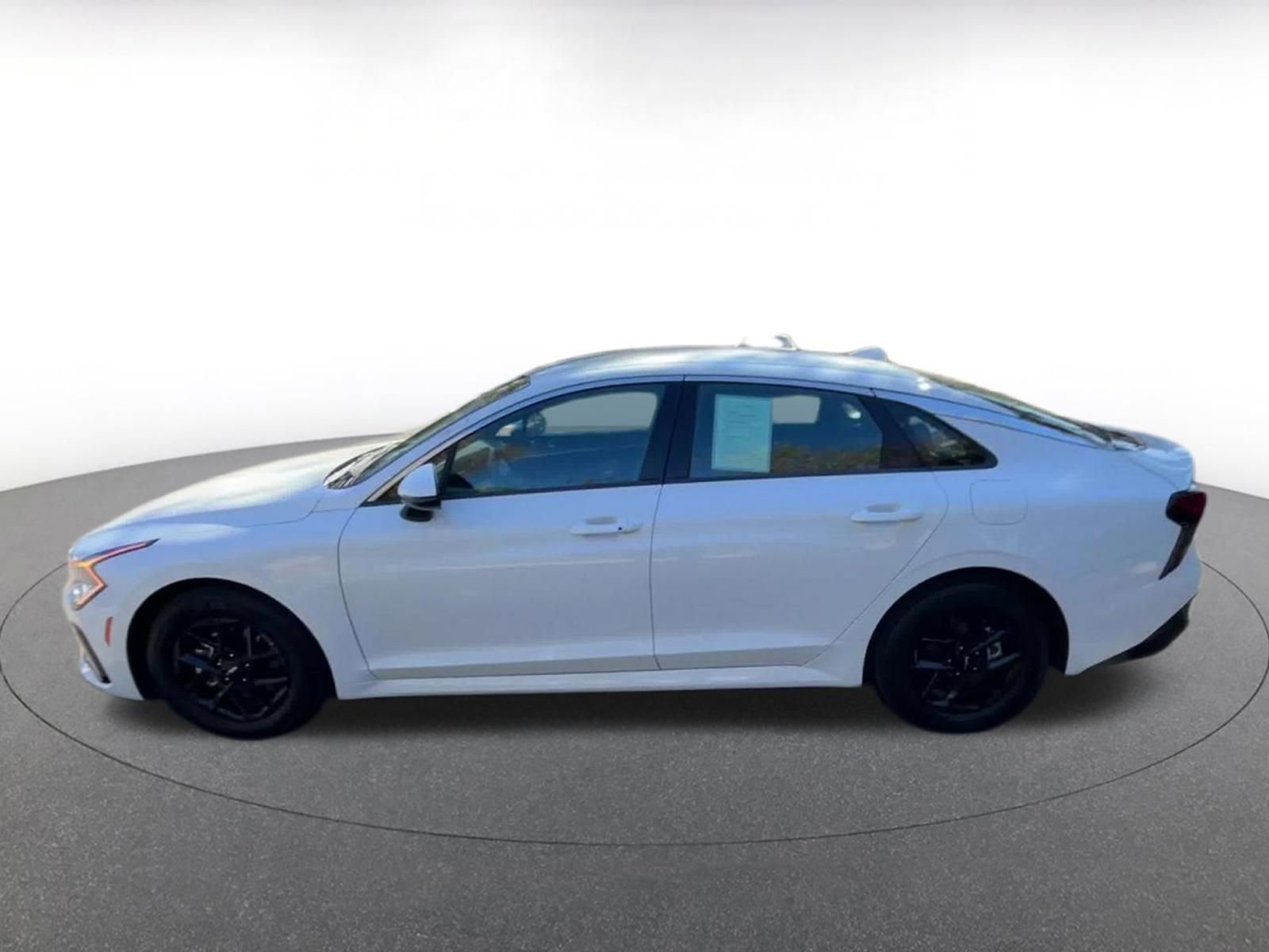 Used 2025 Kia K5 LXS image 9