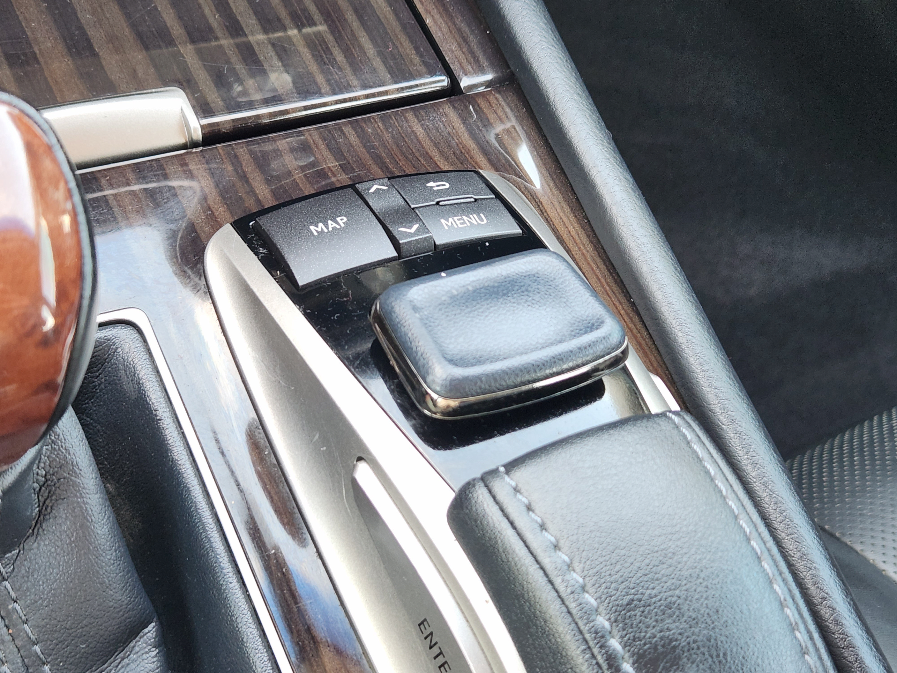 Used 2016 Lexus LS 460 L RWD image 17