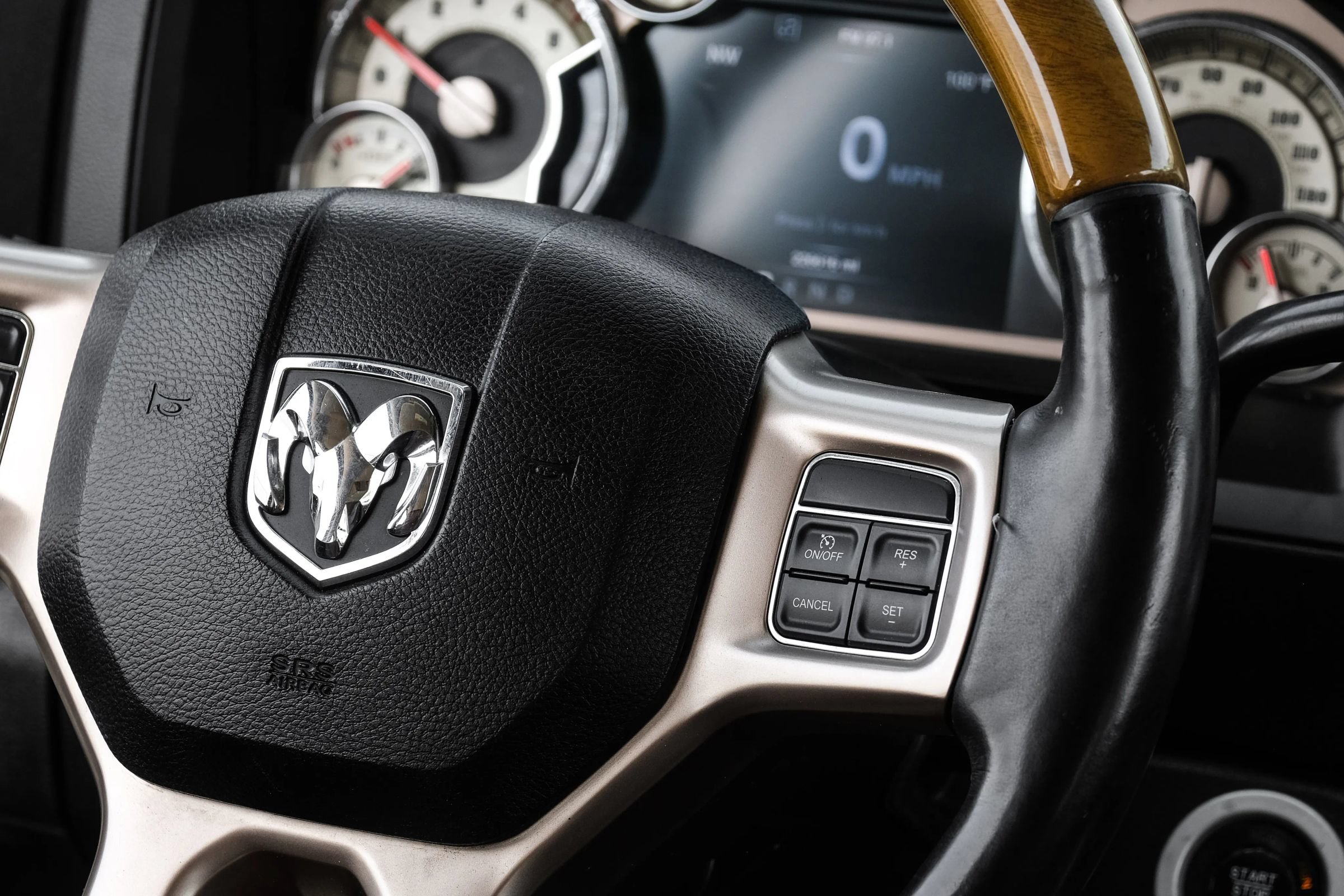 Used 2016 RAM 2500 Longhorn AWD/4WD image 23