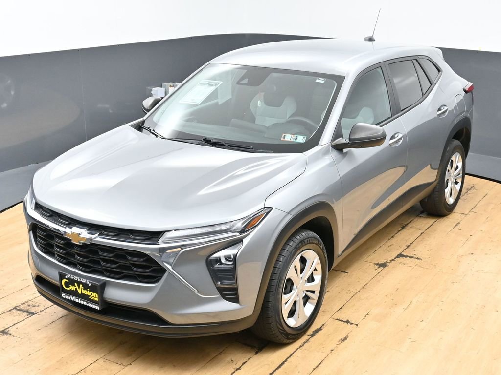 Used 2024 Chevrolet Trax LS w/ Driver Confidence Package FWD image 40