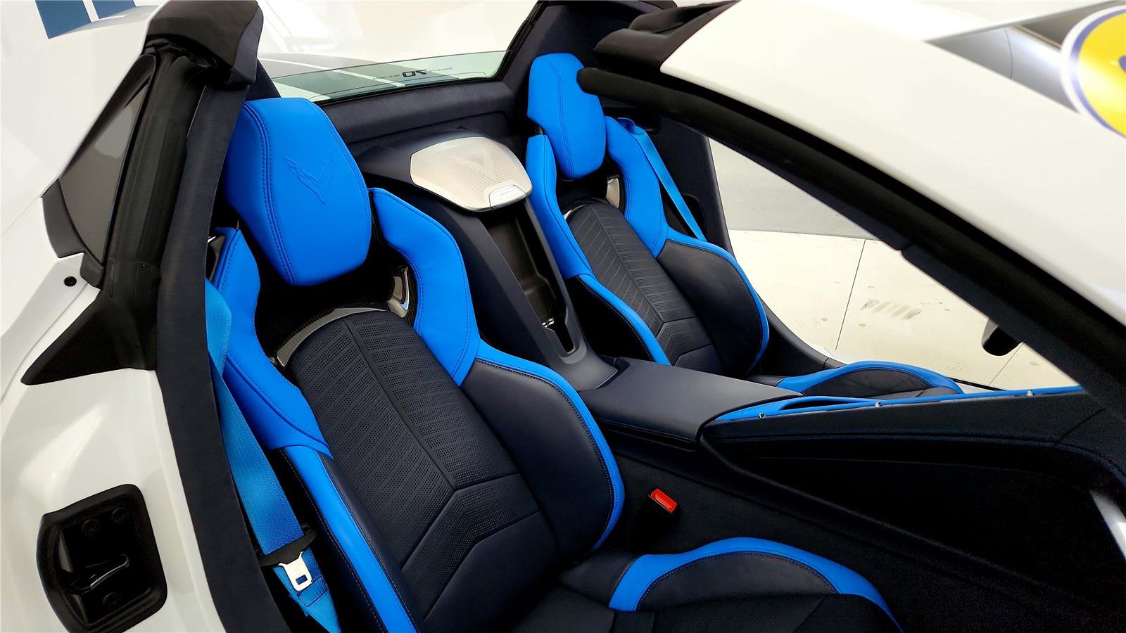 Used 2023 Chevrolet Corvette Stingray Premium Conv w/ 3LT RWD image 18