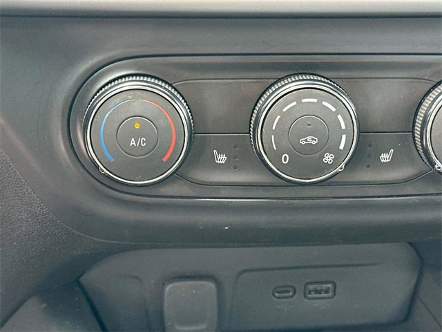 Used 2024 Chevrolet Trax LS w/ LS Convenience Package image 22