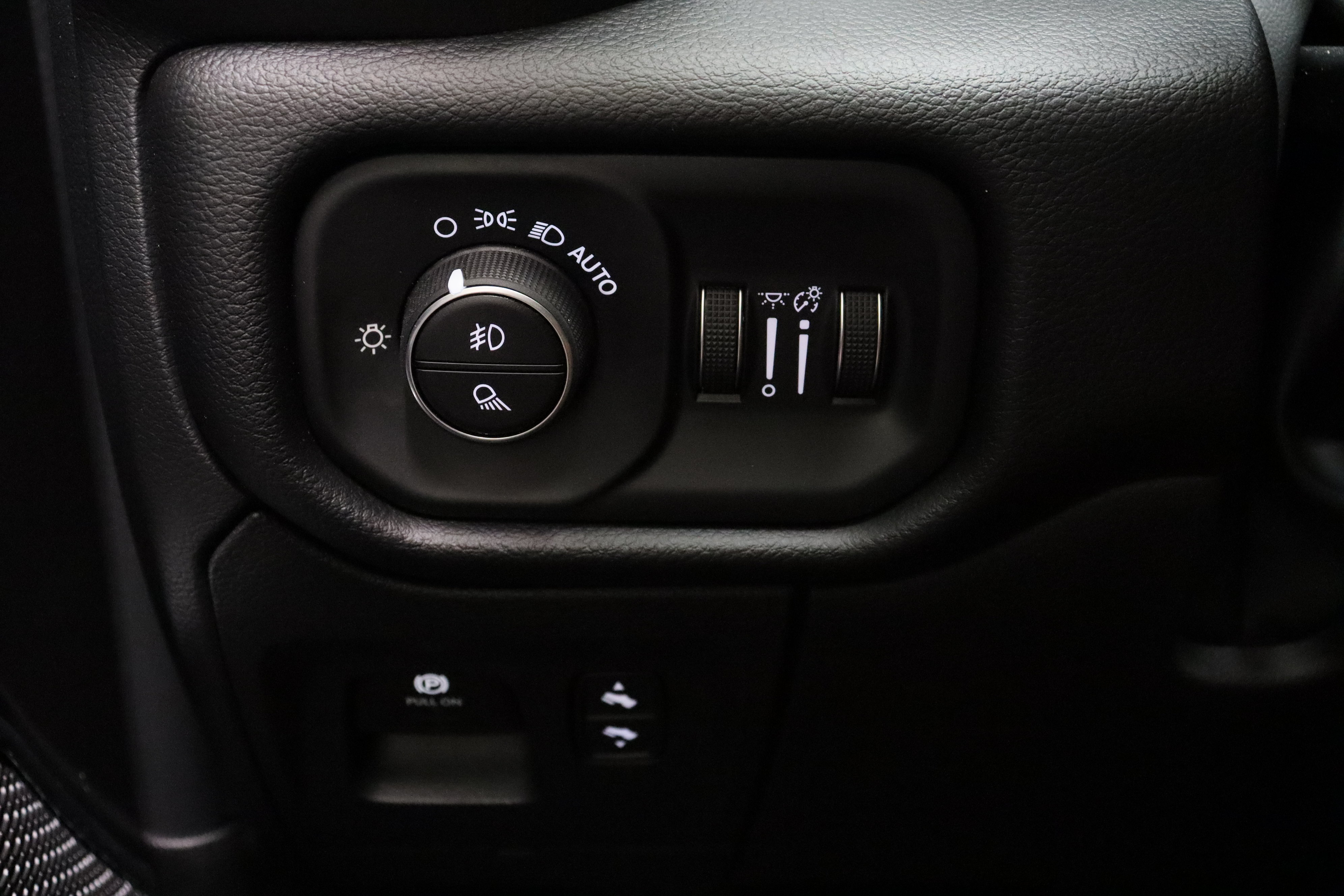 Used 2026 RAM 1500 Laramie w/ Night Edition RWD image 27
