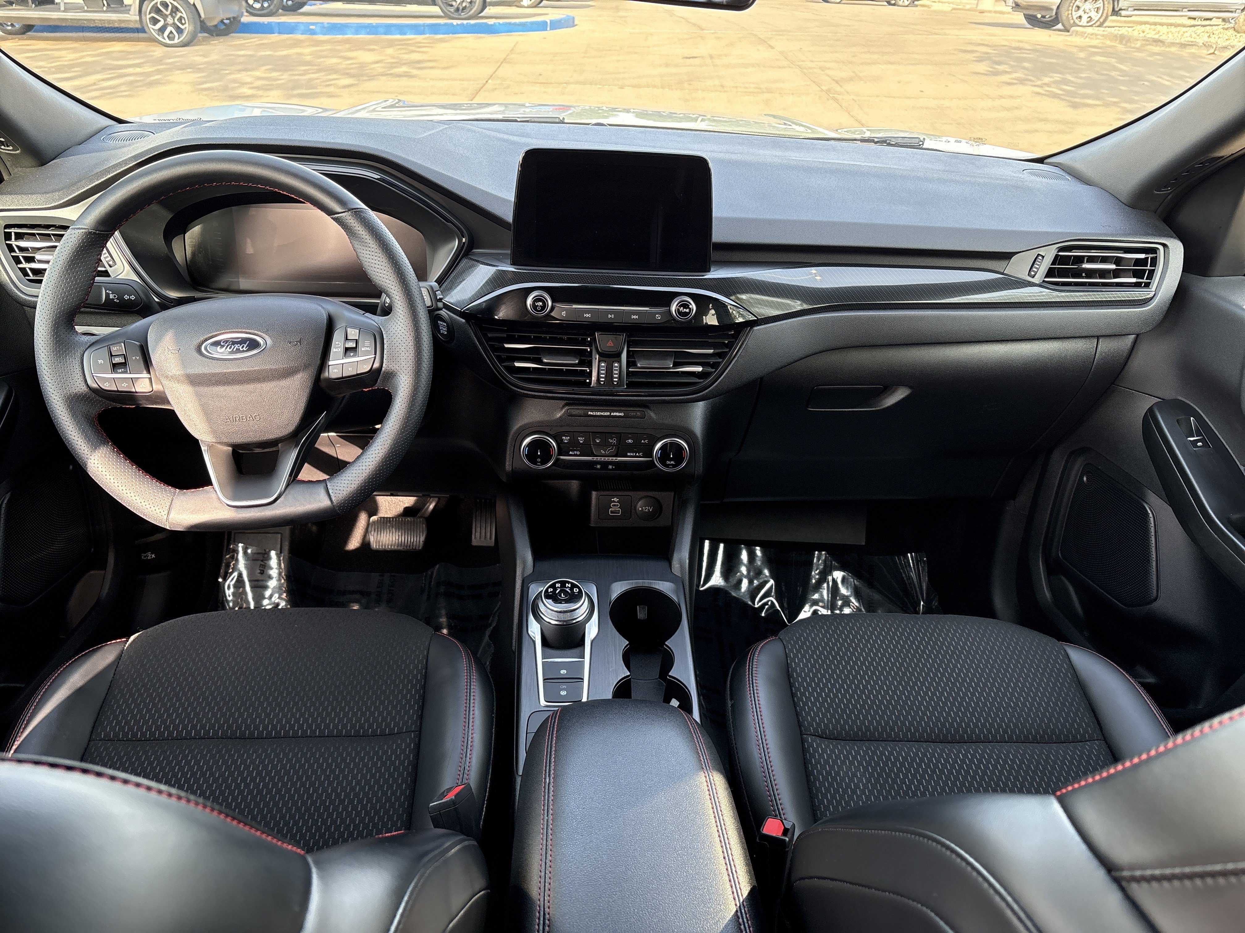 Used 2025 Ford Escape ST-Line AWD/4WD image 15