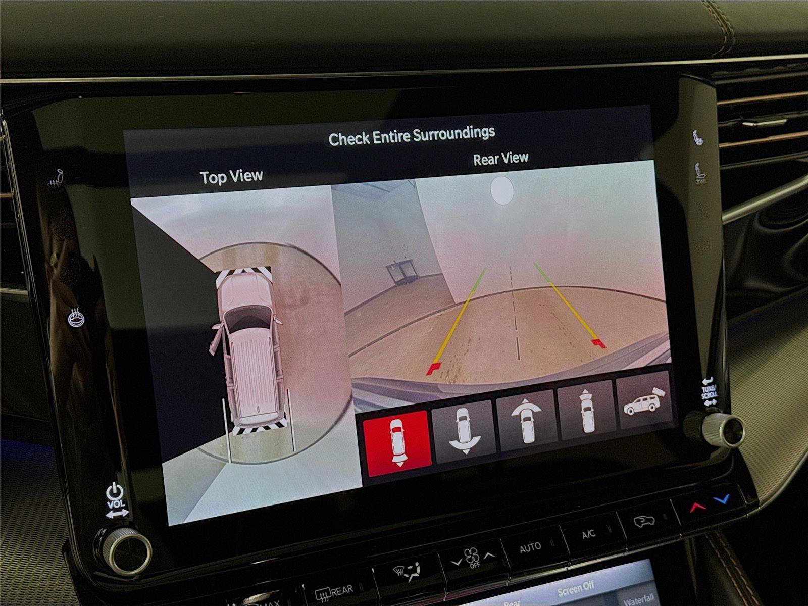 Used 2023 Jeep Grand Wagoneer Series III image 17