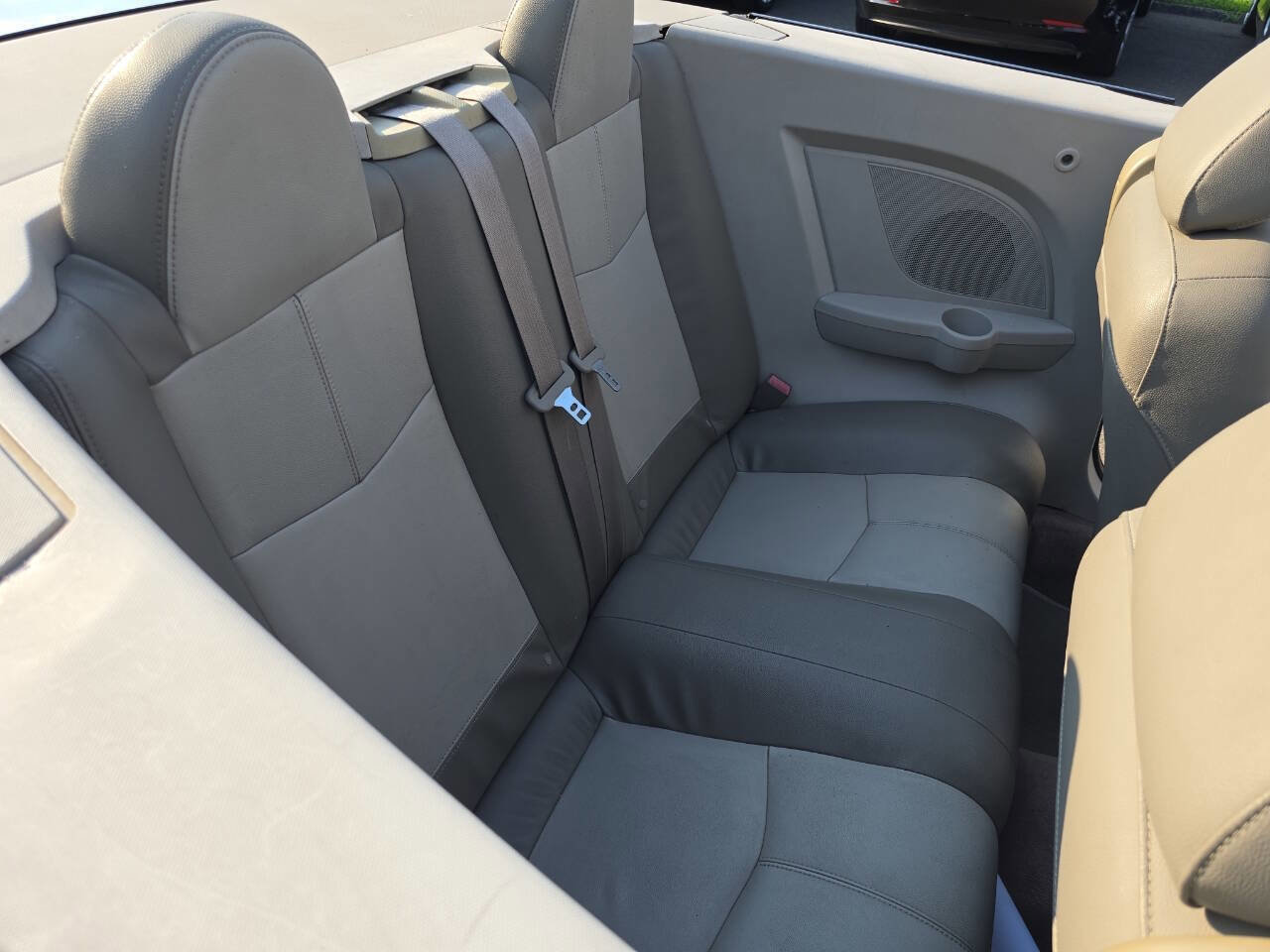 Used 2008 Chrysler Sebring Touring w/ Special Touring Group image 19