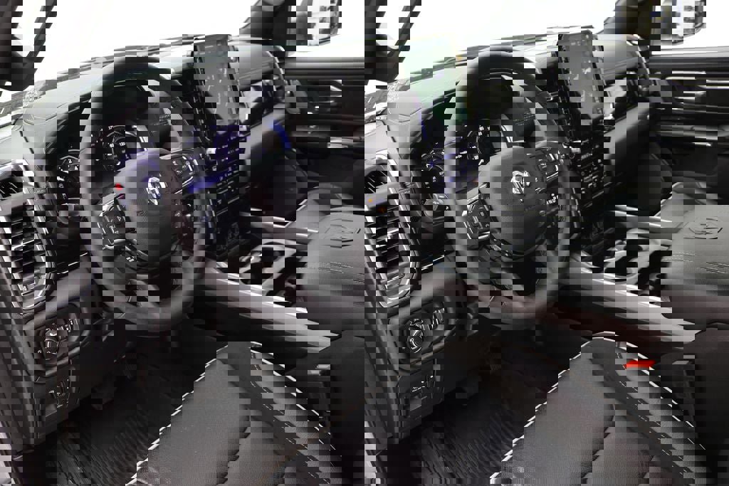 Used 2025 RAM 1500 Laramie w/ Night Edition image 24