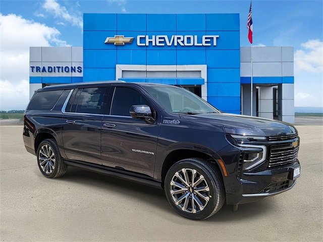 New 2026 Chevrolet Suburban High Country image 2