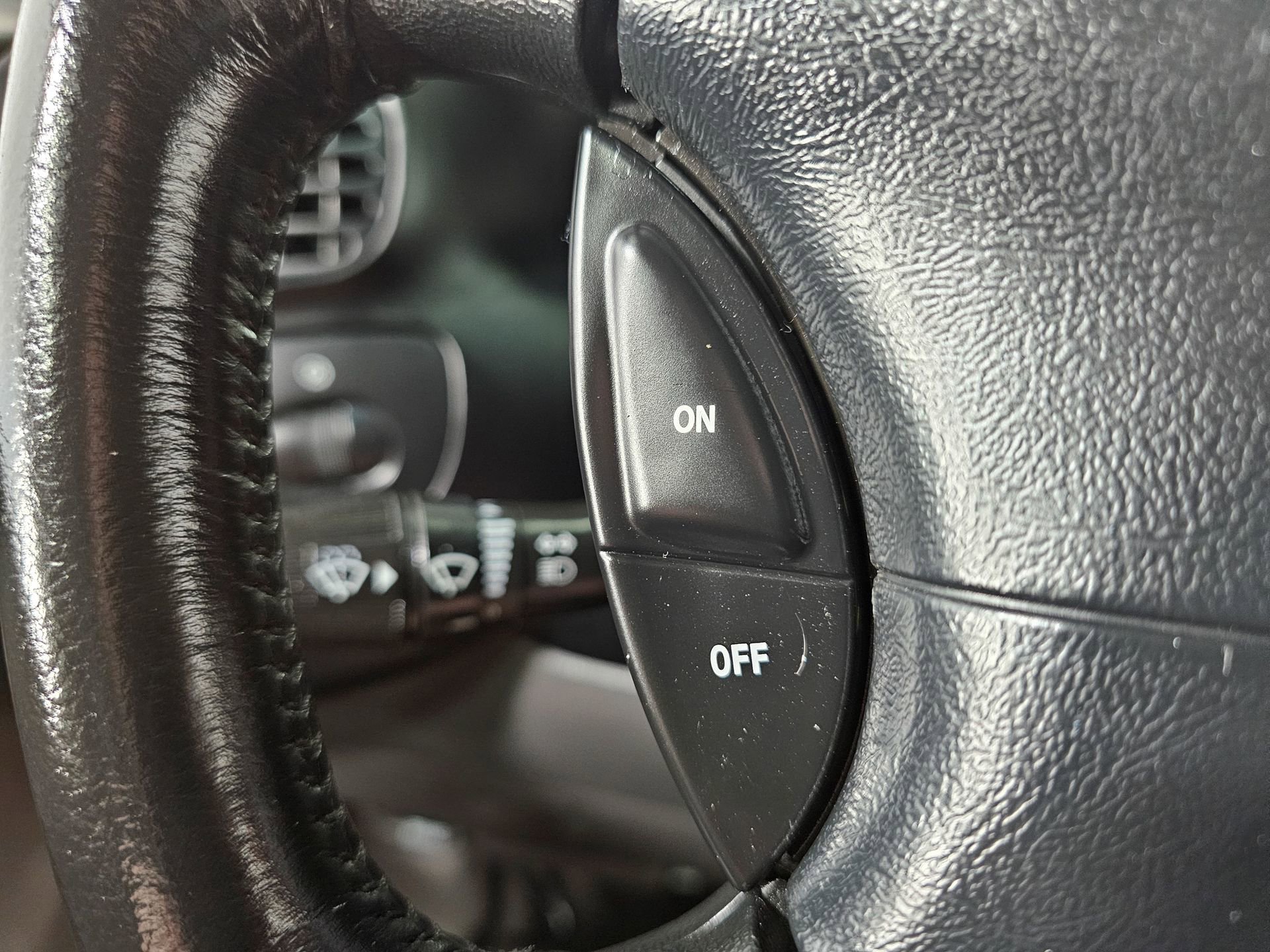 Used 2000 Ford F150 Lightning RWD image 42