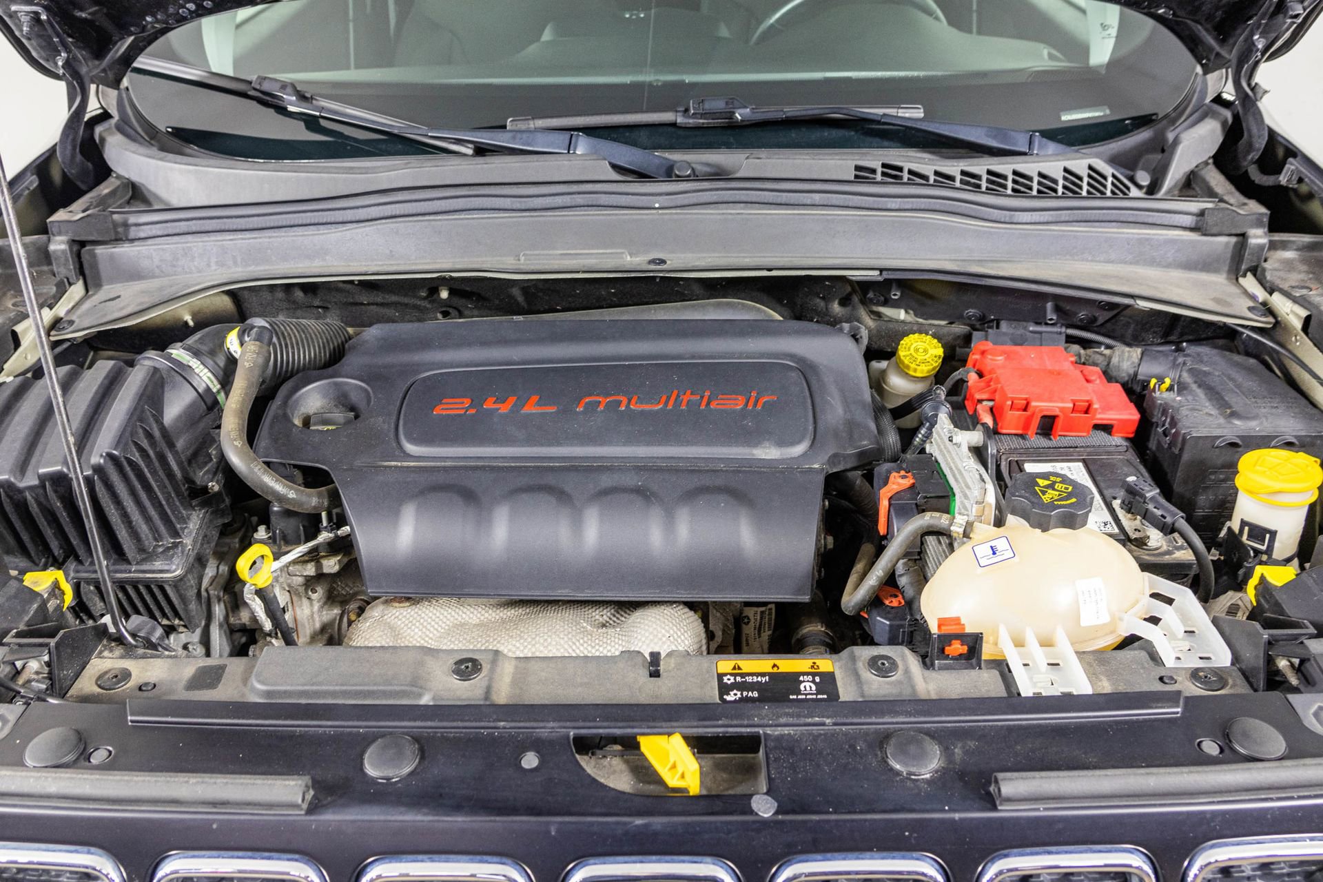 Used 2019 Jeep Renegade Latitude w/ Cold Weather Group image 49