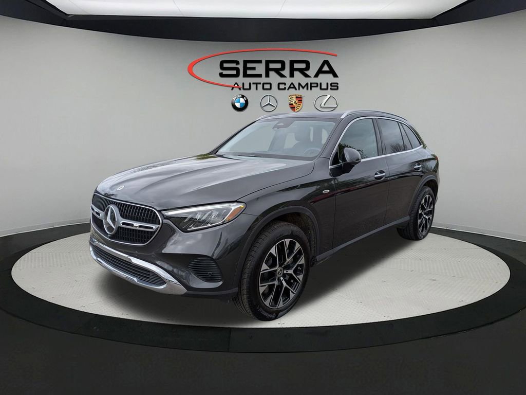 Used 2025 Mercedes-Benz GLC 350e 4MATIC image 1
