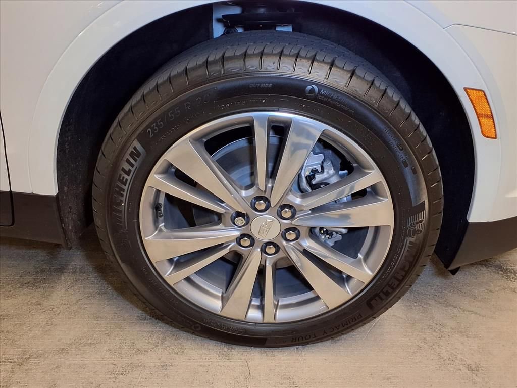 New 2025 Cadillac XT5 Premium Luxury FWD image 5