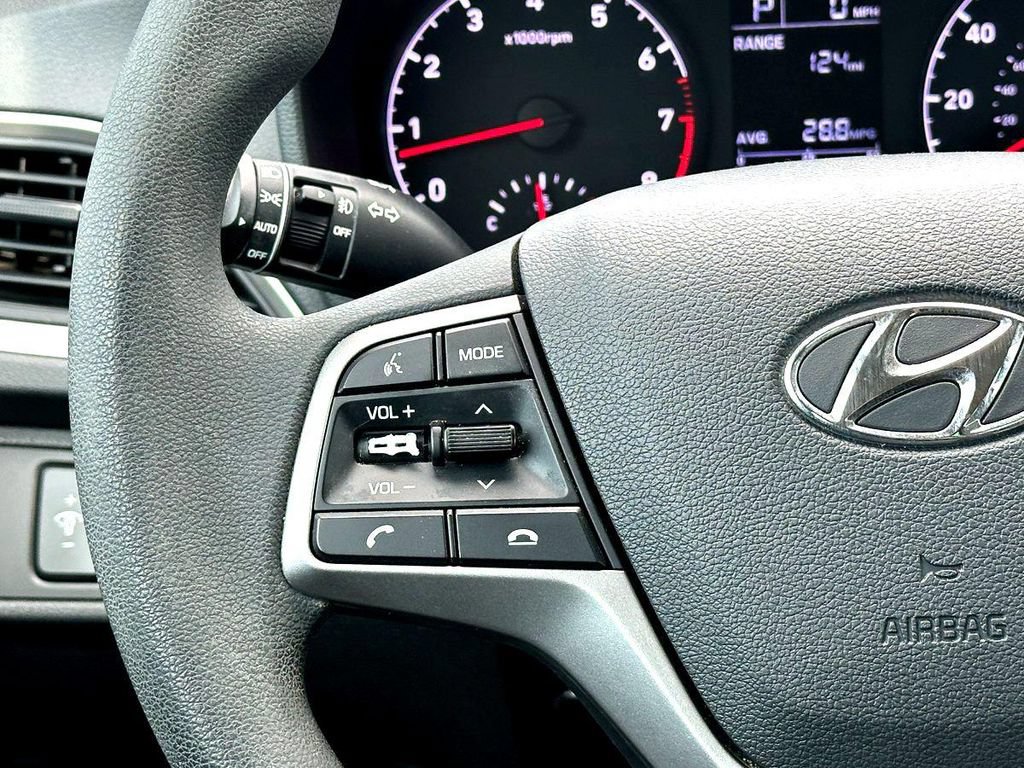 Used 2022 Hyundai Accent SEL w/ Cargo Package FWD image 23