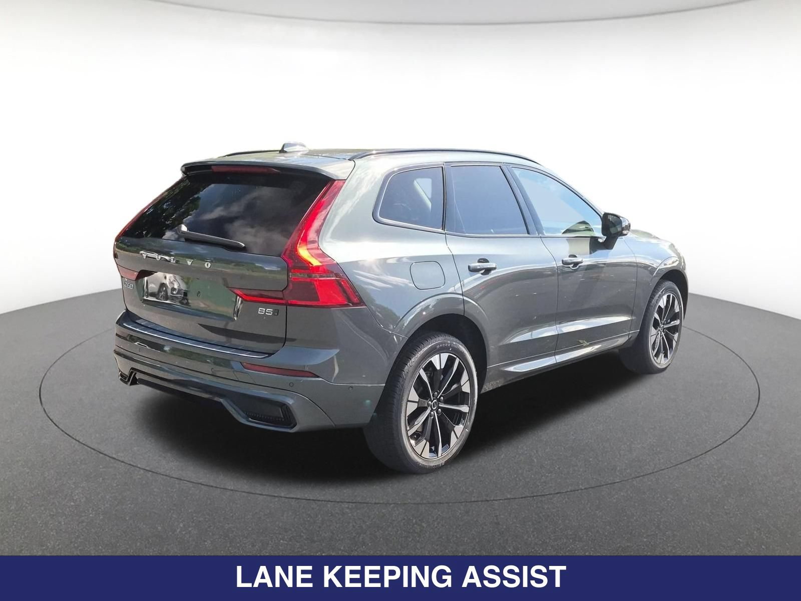 New 2027 Volvo XC60 B5 Ultra AWD/4WD image 6