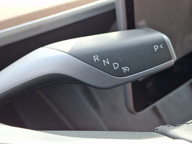 Used 2024 Tesla Model Y Long Range image 18