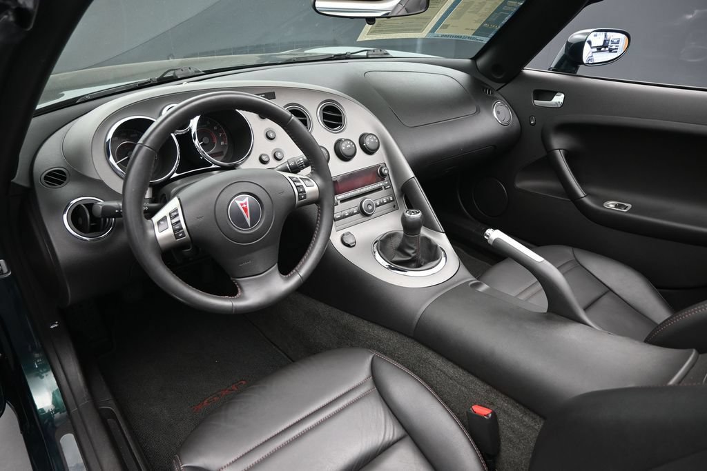 Used 2007 Pontiac Solstice GXP w/ Premium Package RWD image 20