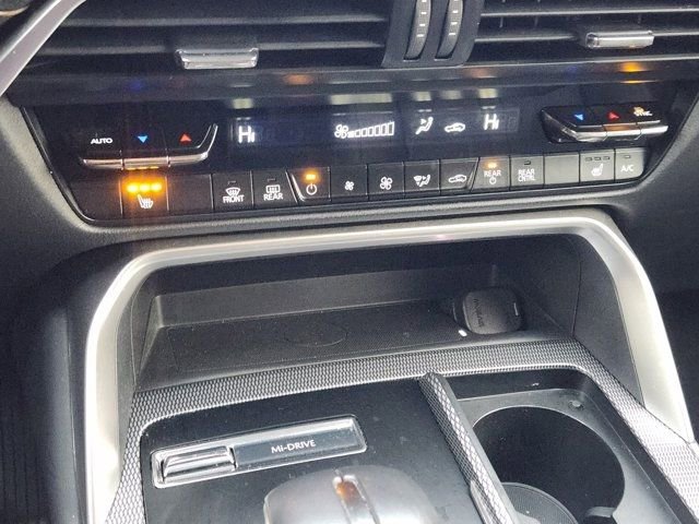 Used 2024 MAZDA CX-90 3.3 Turbo w/ Premium Package image 21