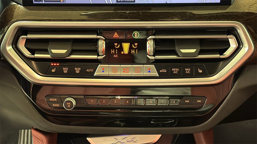 Used 2023 BMW X4 xDrive30i w/ Convenience Package image 24