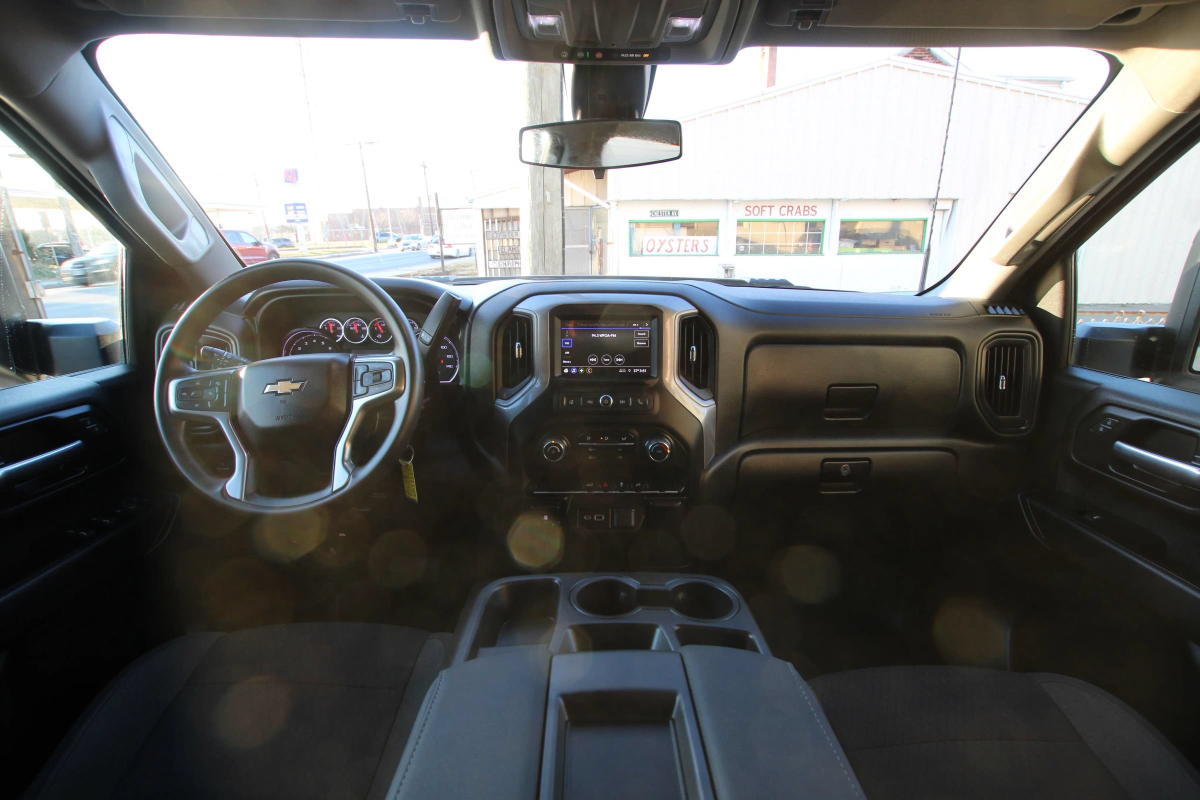 Used 2022 Chevrolet Silverado 2500 Custom w/ Custom Convenience Package AWD/4WD image 13