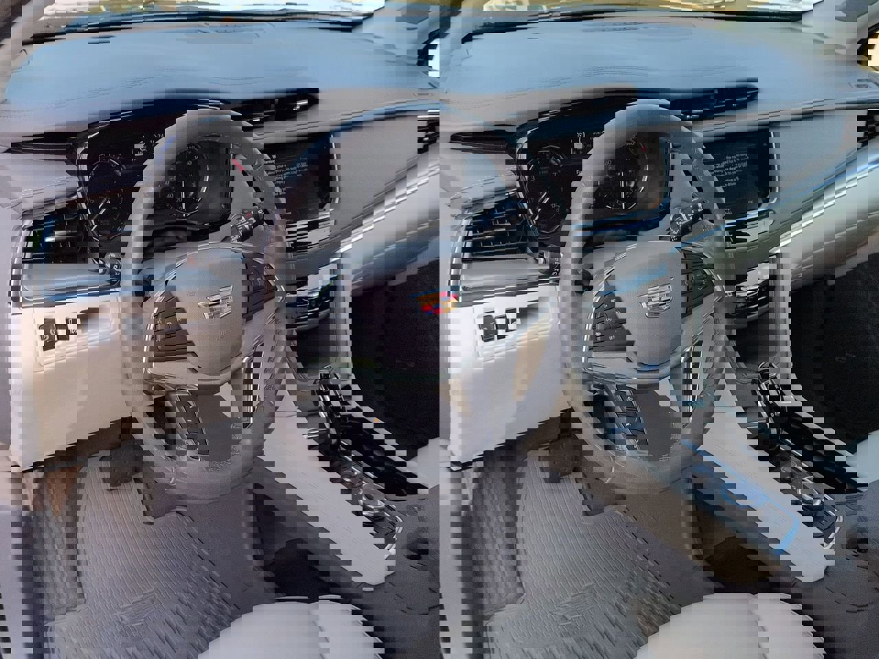 Used 2023 Cadillac XT5 Premium Luxury image 10