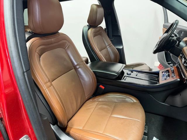 Used 2020 Lincoln Aviator Reserve w/ Equipment Group 201A image 26