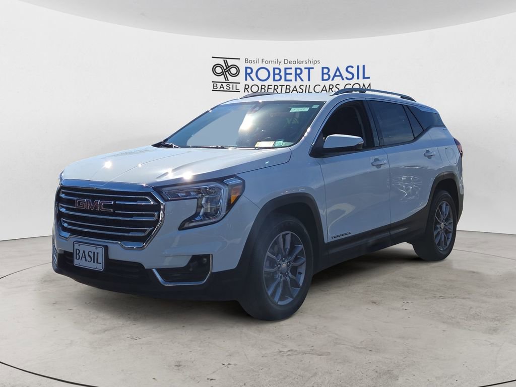 Used 2022 GMC Terrain SLT image 1