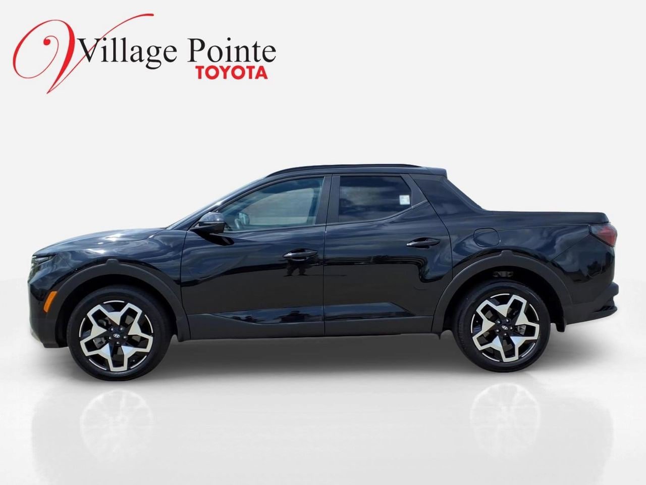Used 2023 Hyundai Santa Cruz Limited AWD/4WD image 2