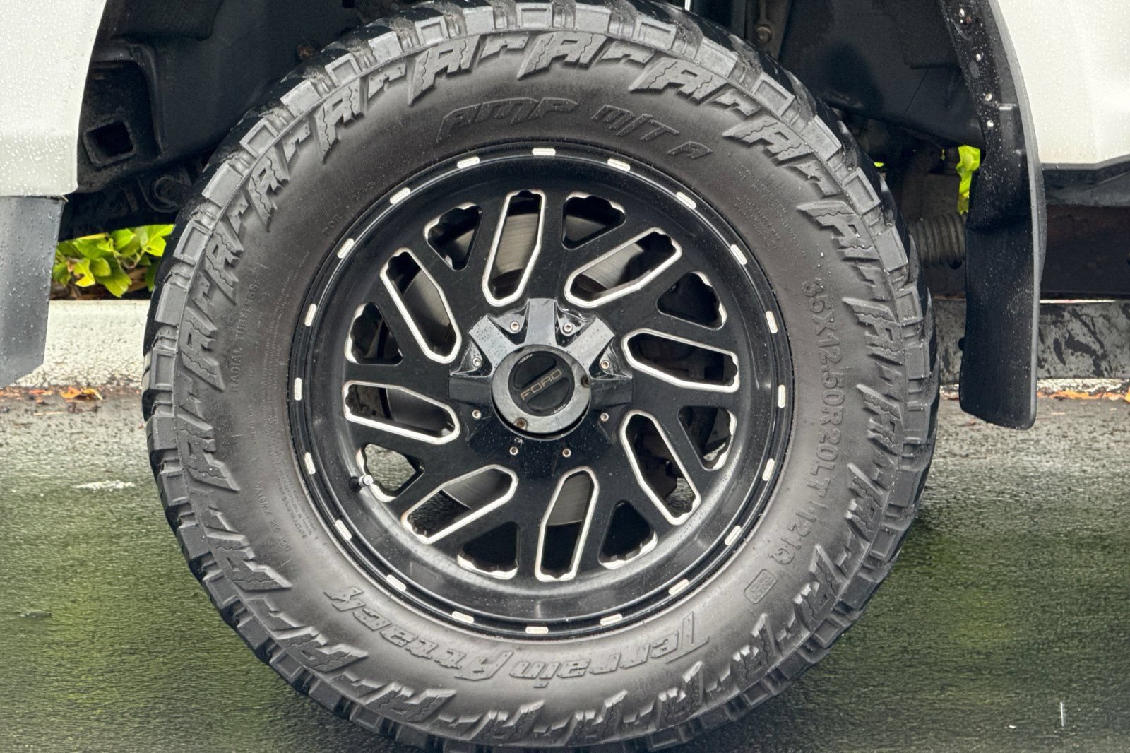 Used 2021 Ford F350 Platinum w/ FX4 Off-Road Package AWD/4WD image 26