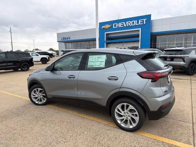 New 2027 Chevrolet Bolt LT w/ Comfort Package FWD image 4